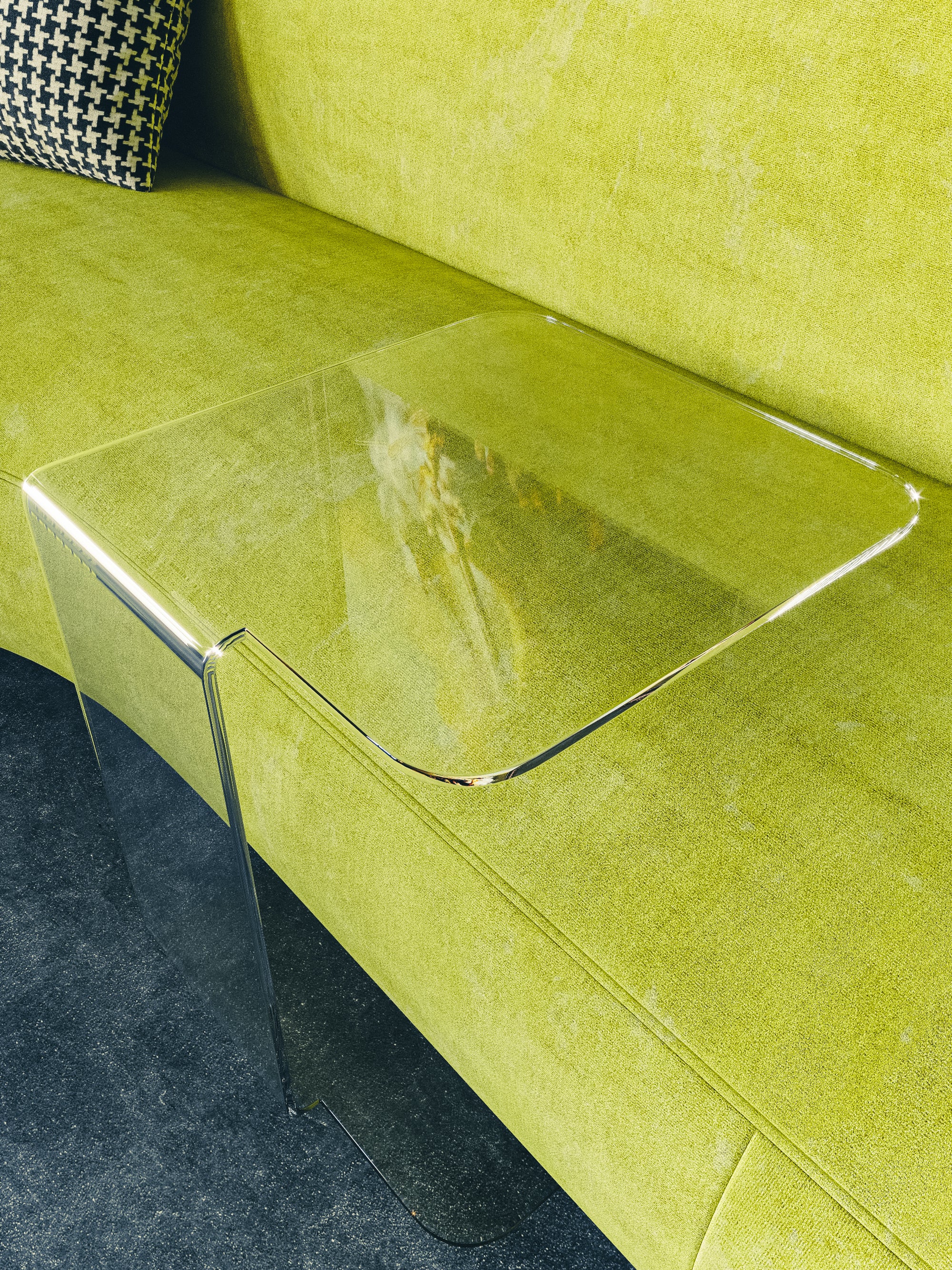 The Lucid Curve Side Table